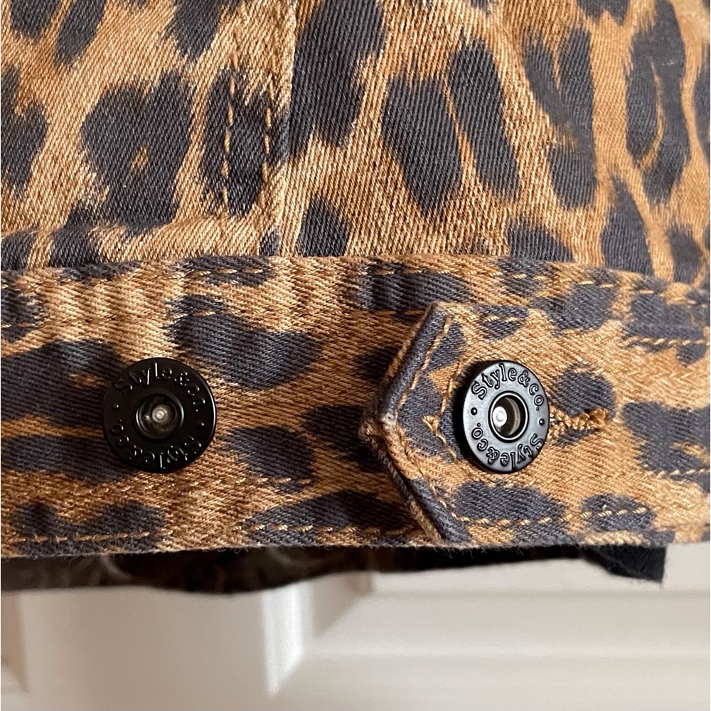 Black & Tan Leopard Print 🐆 Denim Jacket - Picture 8 of 10